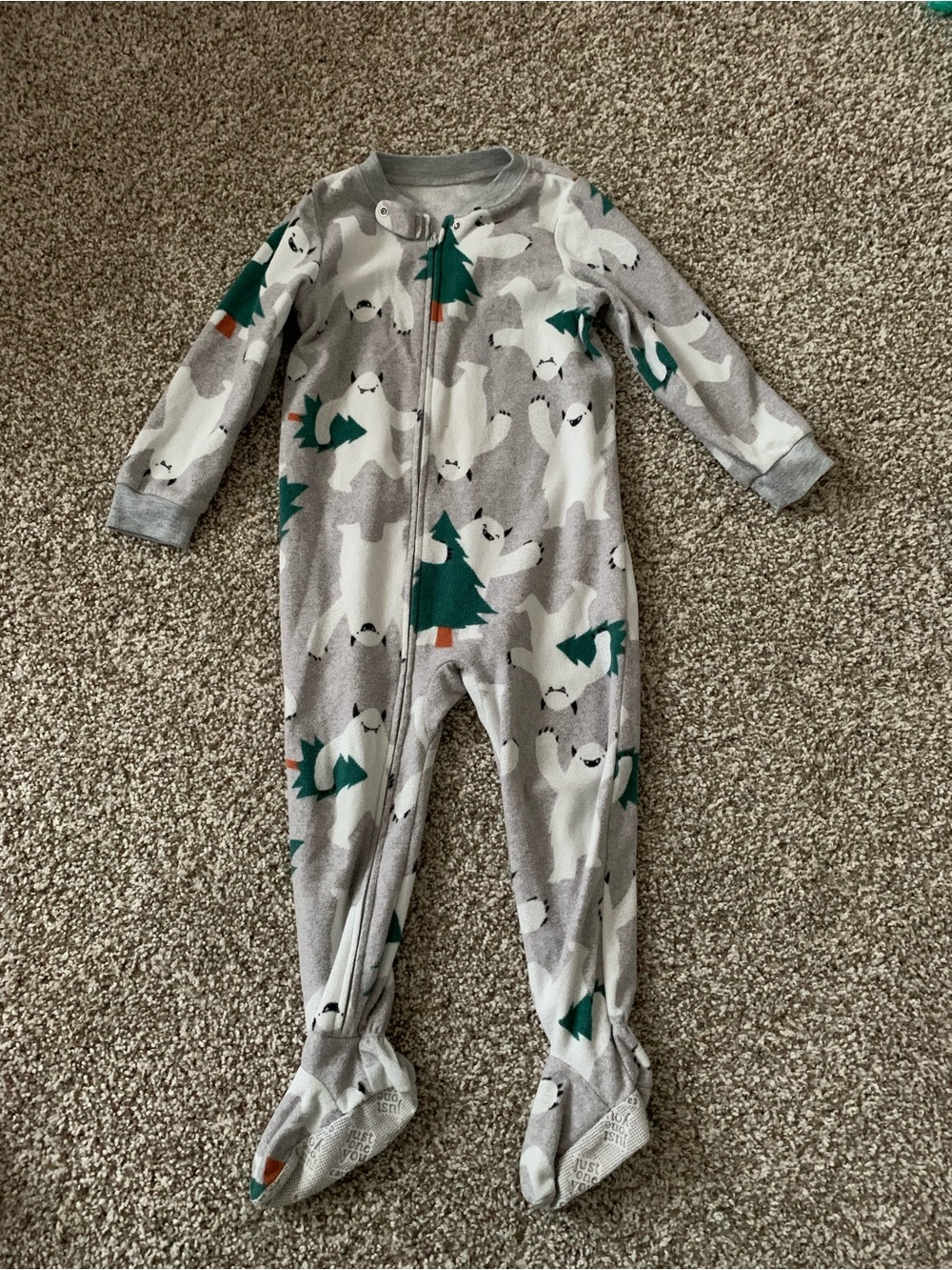 Carter's Gray, White & Green Polar Bear Footed One-Piece Pajamas